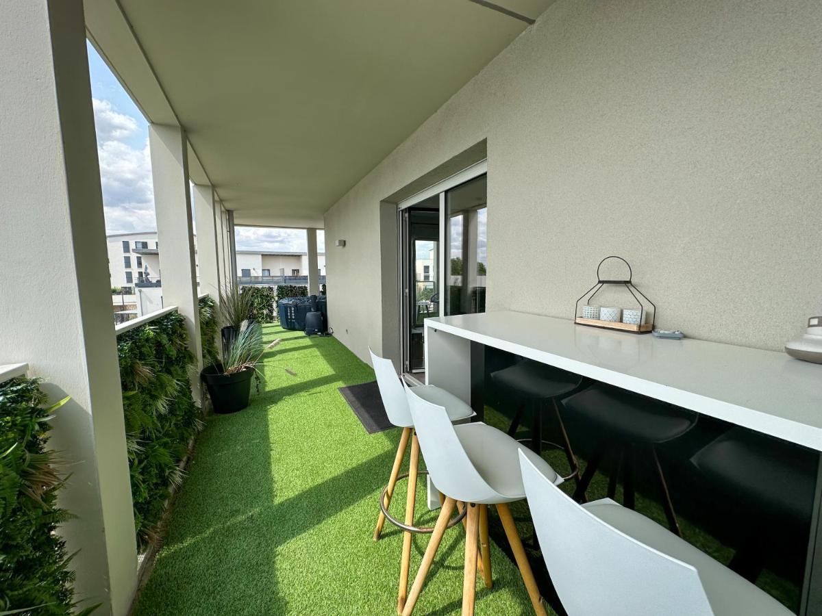 Loggia Dream Jacuzzi Apartment Montevrain Exterior photo